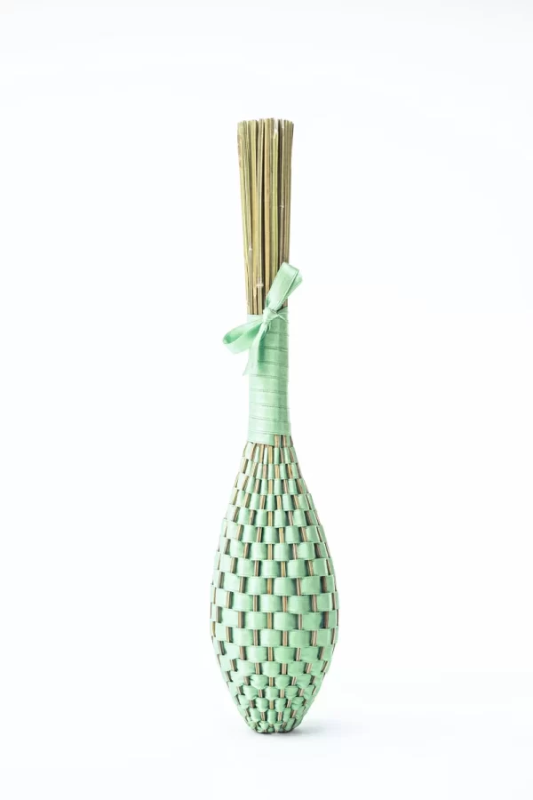 VERT-PASTEL Lavender wand mint green silk - Image 1